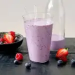 Banana Berry Protein Smoothie – Healthy, High-Protein Breakfast Shake